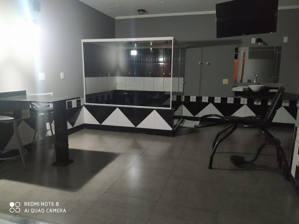 Movie Inn Motel E Hospedagem (Adults Only) Ribeirão Preto Buitenkant foto