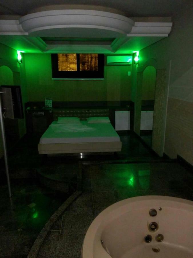 Movie Inn Motel E Hospedagem (Adults Only) Ribeirão Preto Buitenkant foto